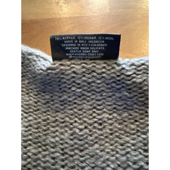 Wooden Ships Kaia Oversized Striped Fringe V-Neck Sweater Gray Blue Women's S/M - Picture 7 of 9